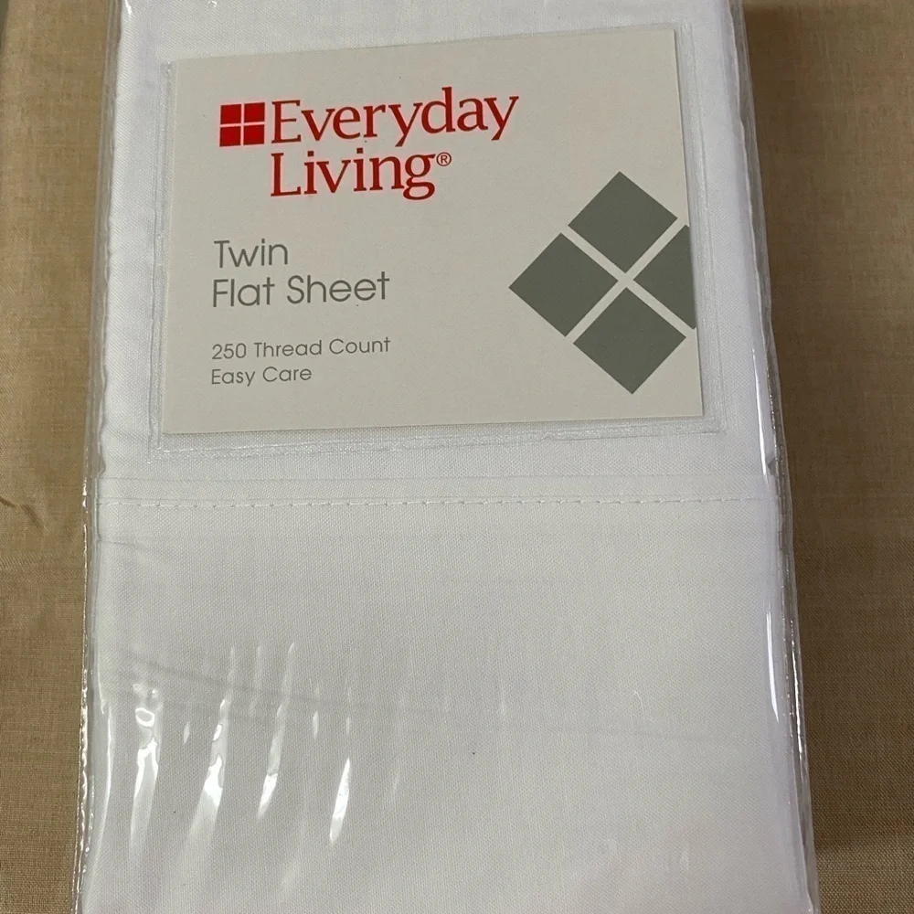 Everyday Living Twin Flat Sheet 250 Thread Count (DF)